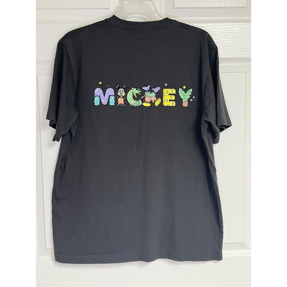 Uniqlo UT x Disney Mickey Mouse Gray T-Shirt Size Large S. Harrington STAINS - Picture 3 of 10